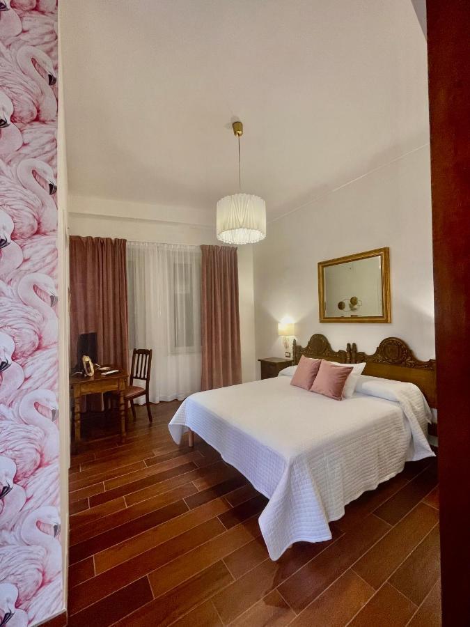 Charme House Taormina Villa Buitenkant foto