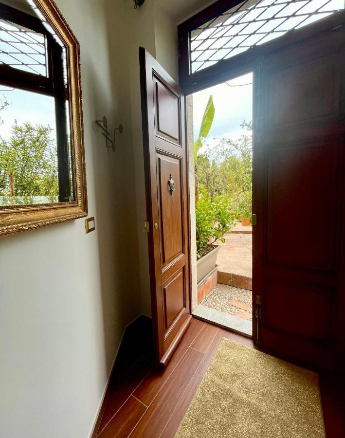 Charme House Taormina Villa Buitenkant foto